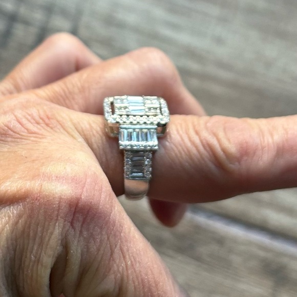 Diamond ring, size 6, Fake - Picture 3 of 6